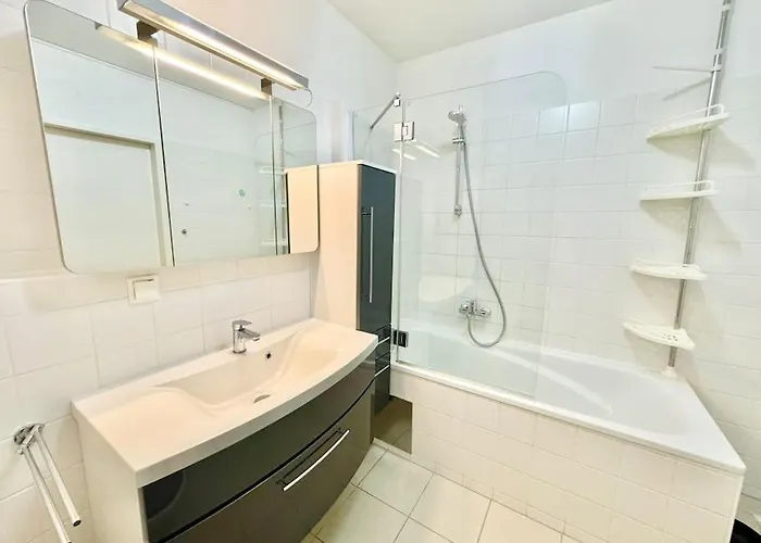 115 M2 Maisonette With Free Parking